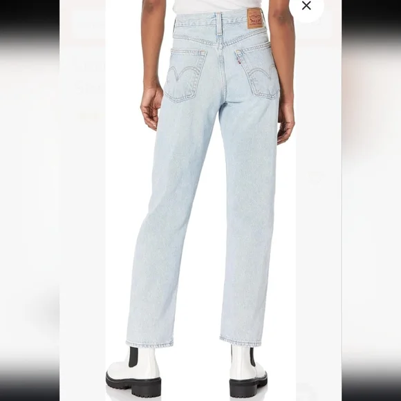 Levi's Women's Wedge Straight Light Blue Distressed Jeans New 26x28 - Picture 2 of 16